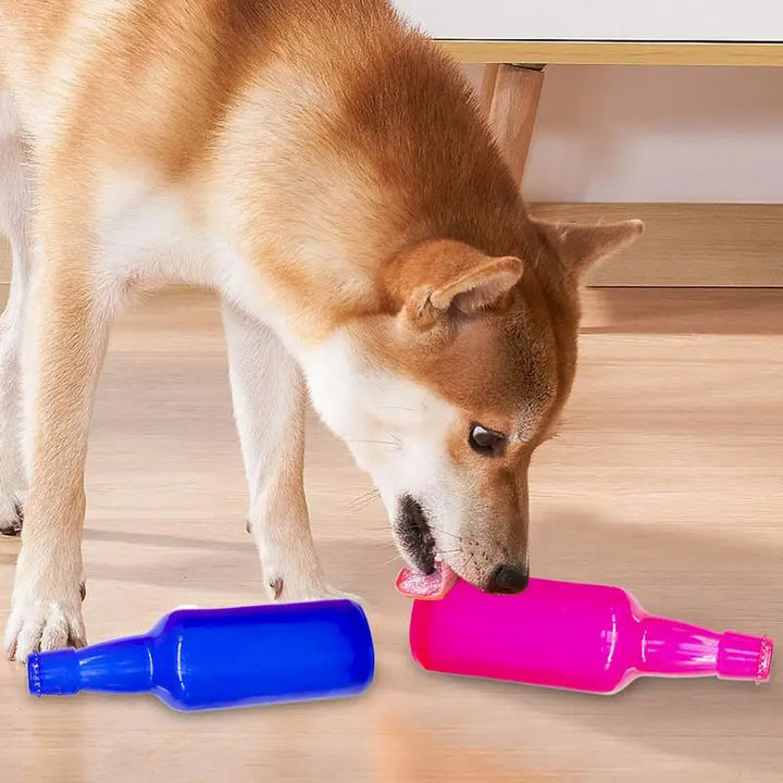 Jouet Distributeur de Friandises pour Chien en forme de bouteille d'eau - HautePattes