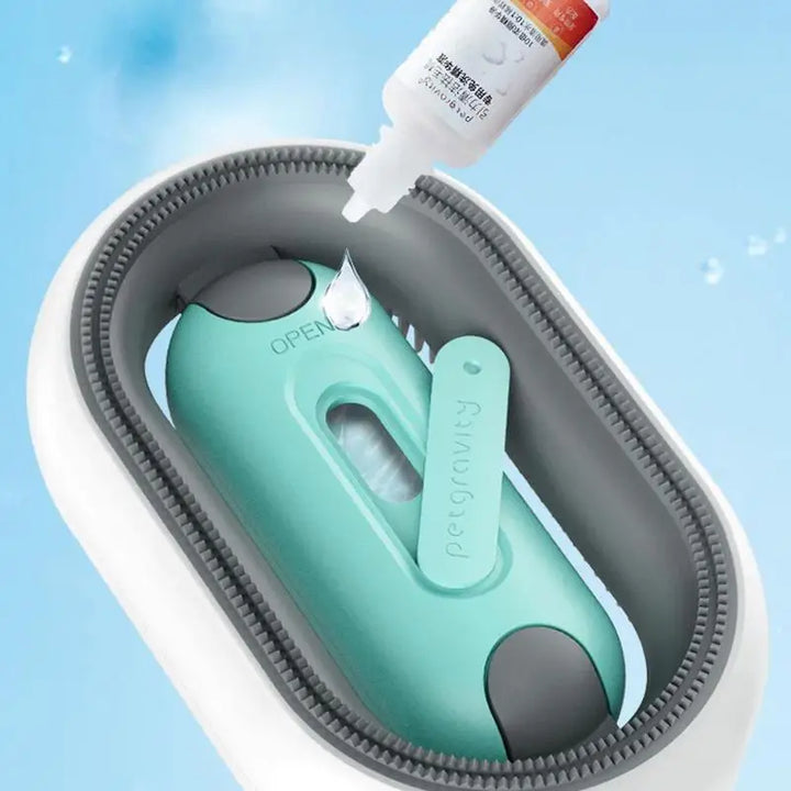 Peigne à poils 4-en-1 avec réservoir d’eau Chien et Chat - HautePattes