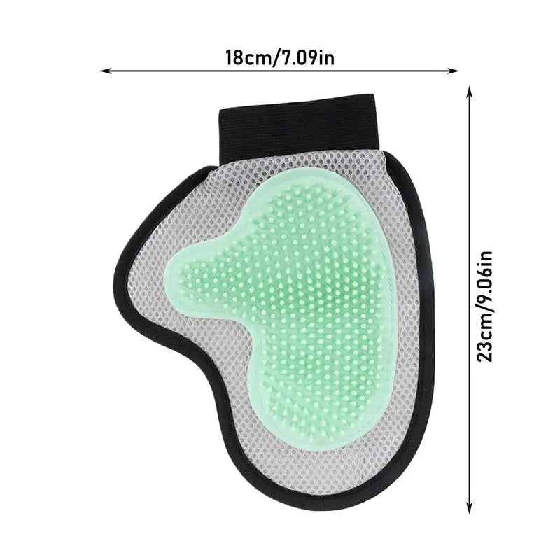 Gants toilettage chien chat : transformez chaque soin en caresse d’amour
