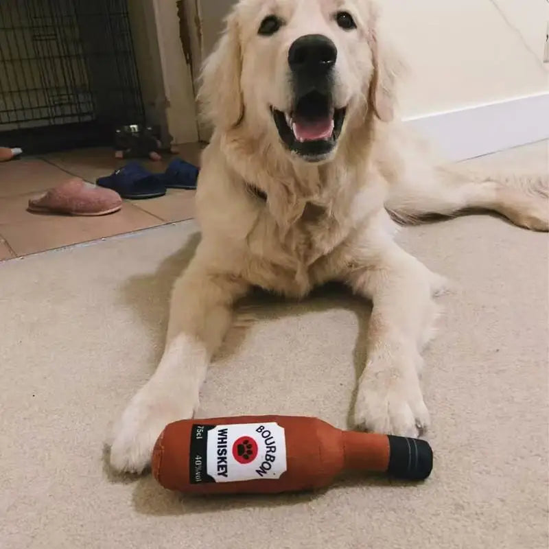 Jouet à mâcher en peluche Forme bouteille de whiskey bourbon - HautePattes