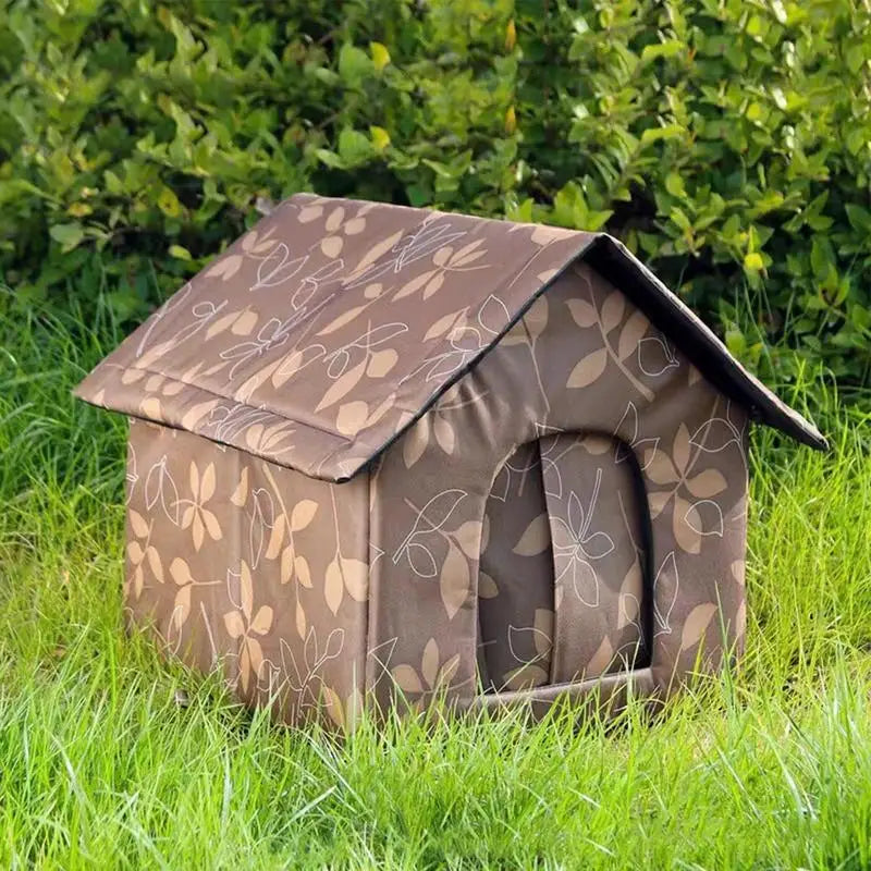 Abri imperméable pour chat pour résister au froid sans s'effacer